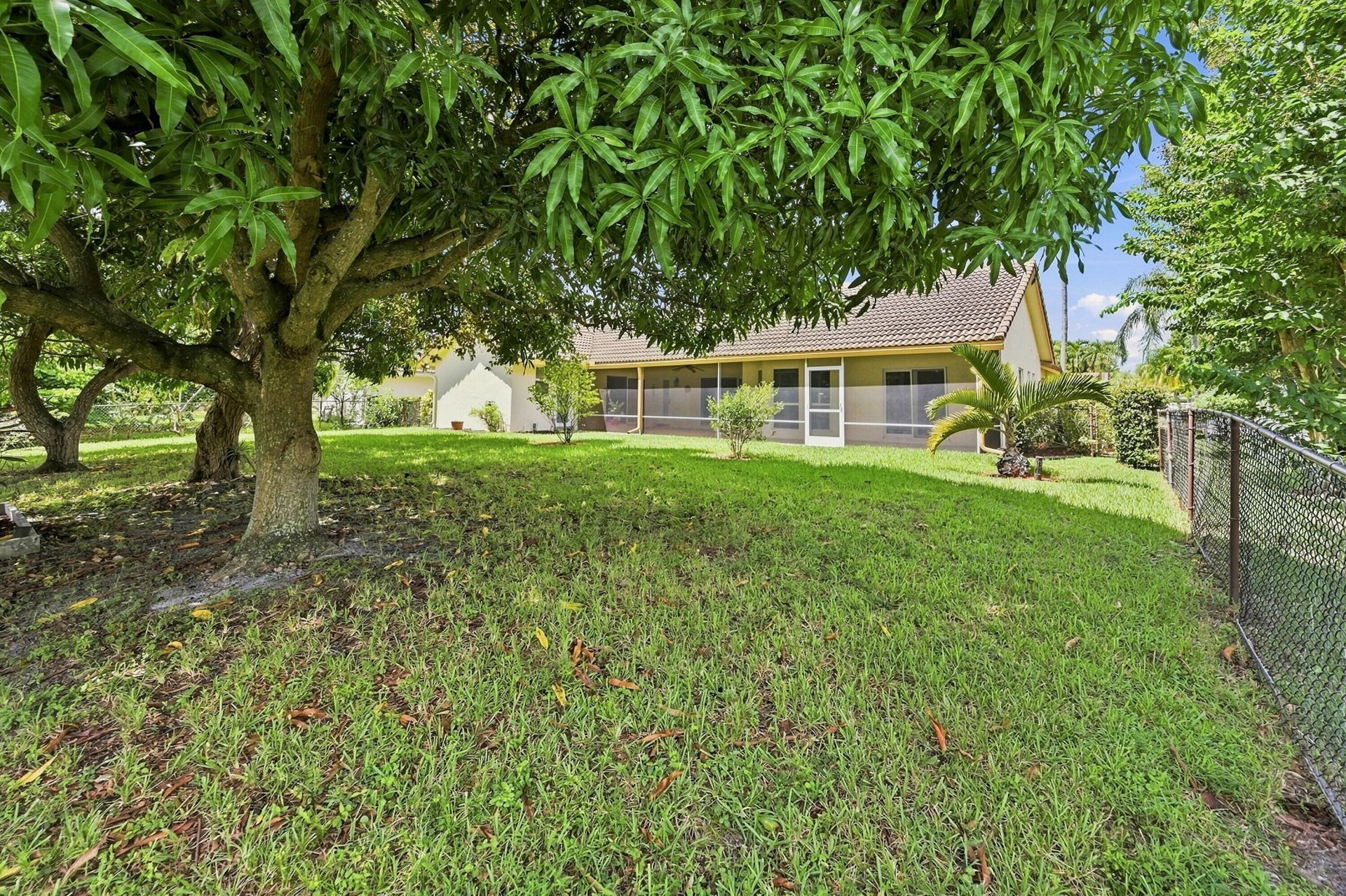 2111 NW 86th Way, Coral Springs, FL 33071 Photo