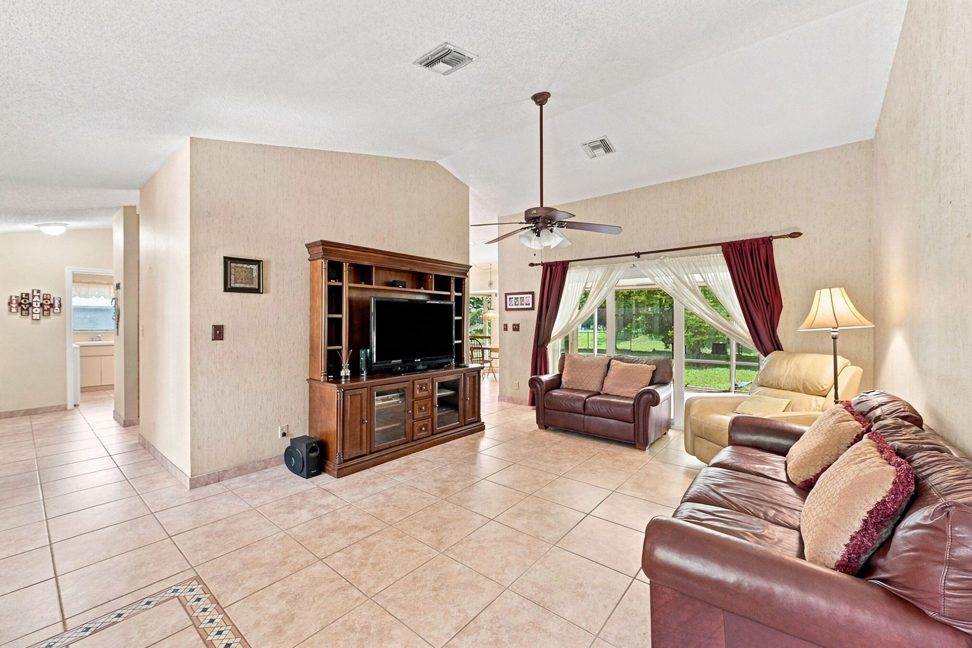 2111 NW 86th Way, Coral Springs, FL 33071 Photo