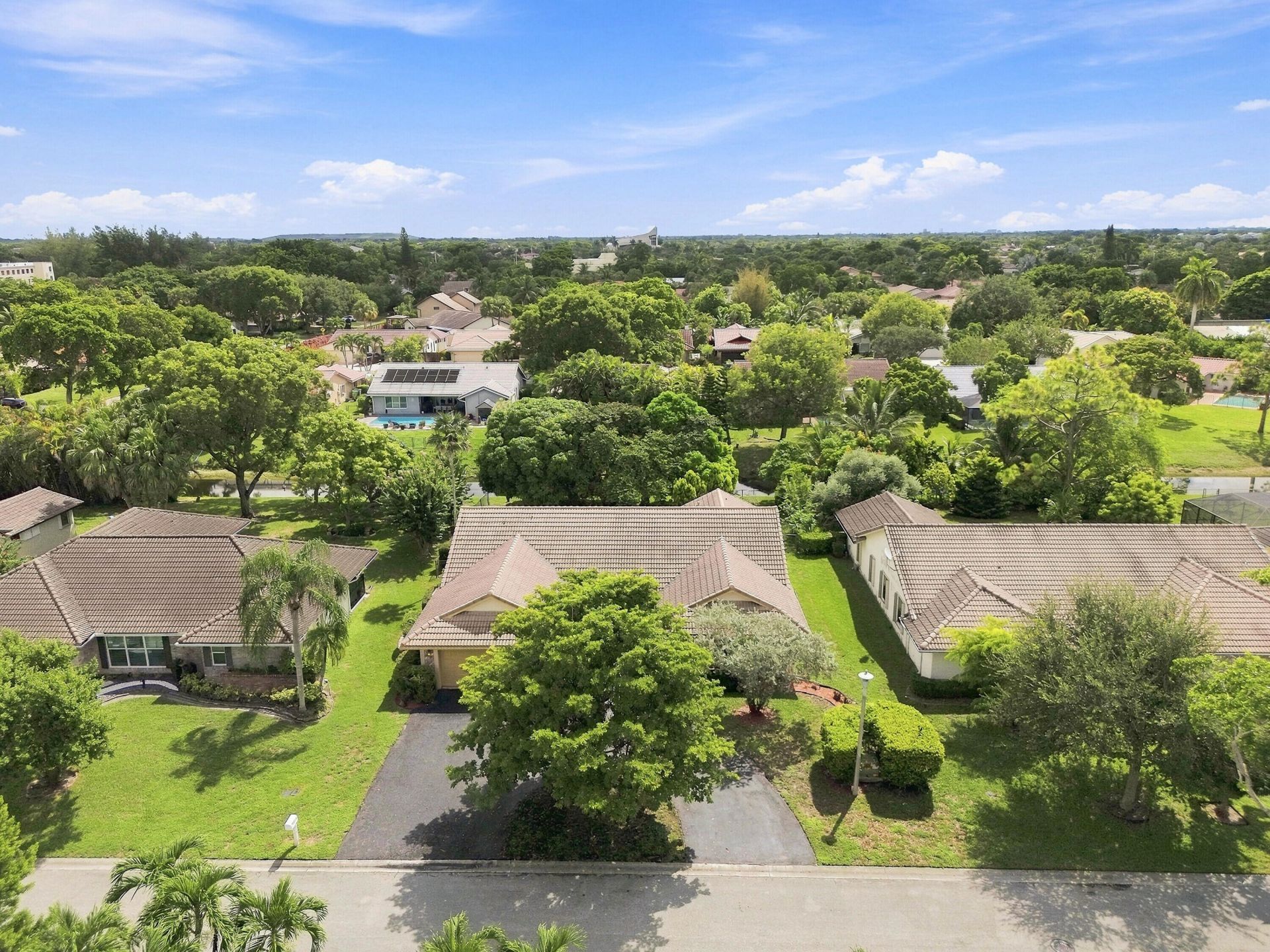 2111 NW 86th Way, Coral Springs, FL 33071 Photo