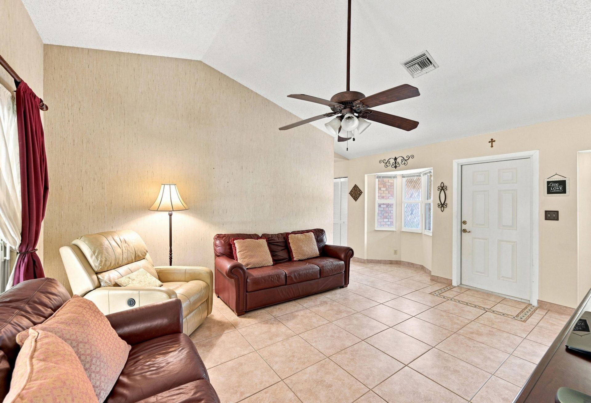 2111 NW 86th Way, Coral Springs, FL 33071 Photo