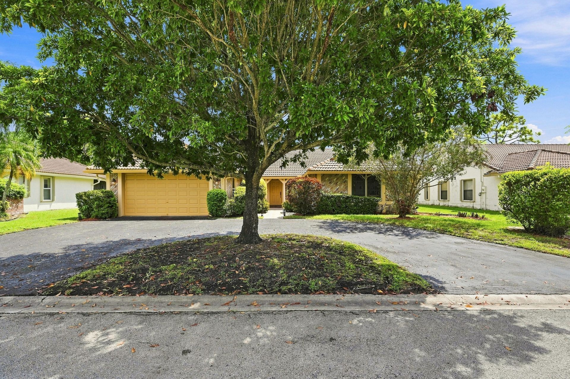 2111 NW 86th Way, Coral Springs, FL 33071 Photo