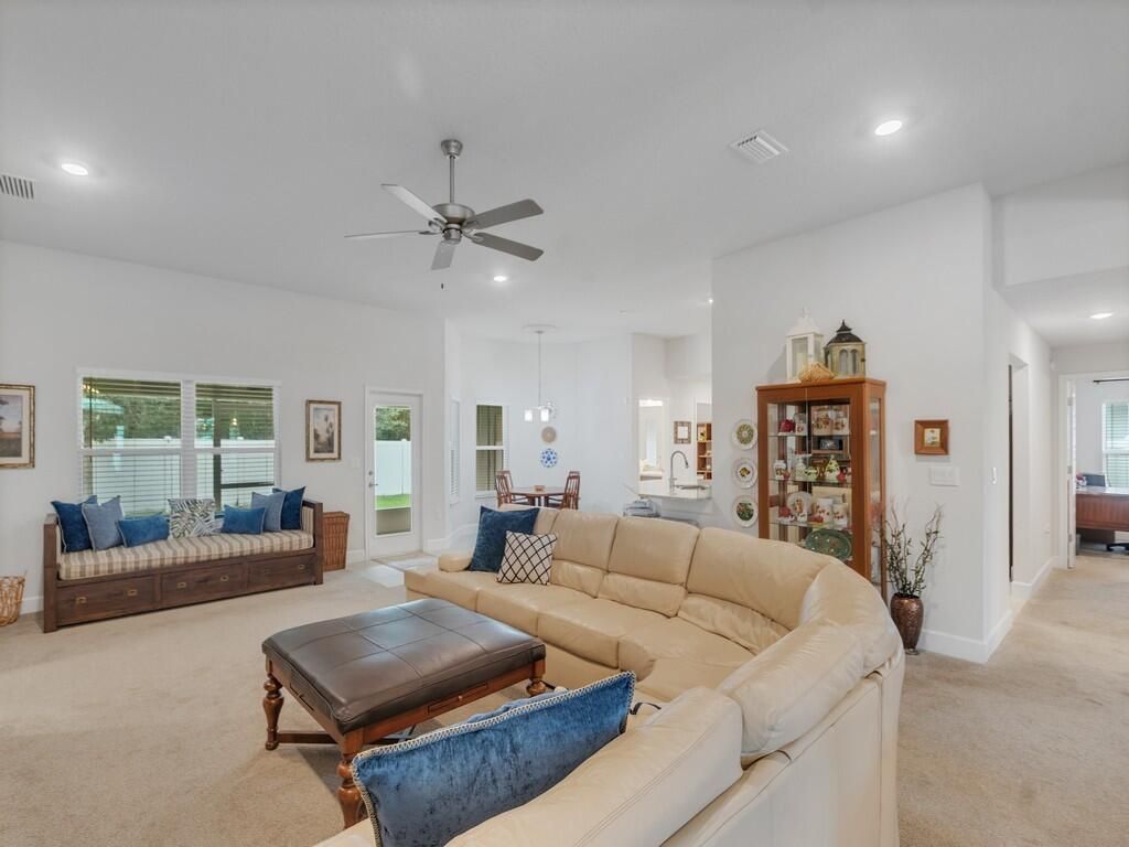 8332 Amalfi Circle, Fort Pierce, FL 34951 Photo