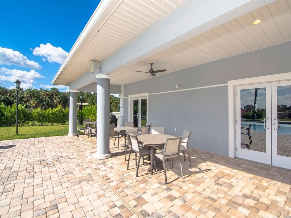 8332 Amalfi Circle, Fort Pierce, FL 34951 Photo