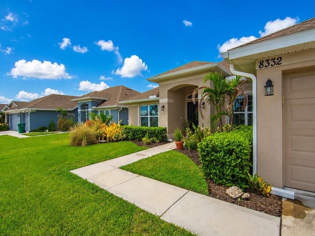 8332 Amalfi Circle, Fort Pierce, FL 34951 Photo