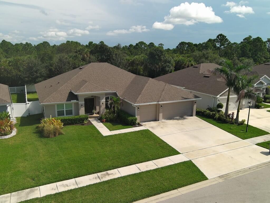 8332 Amalfi Circle, Fort Pierce, FL 34951 Photo