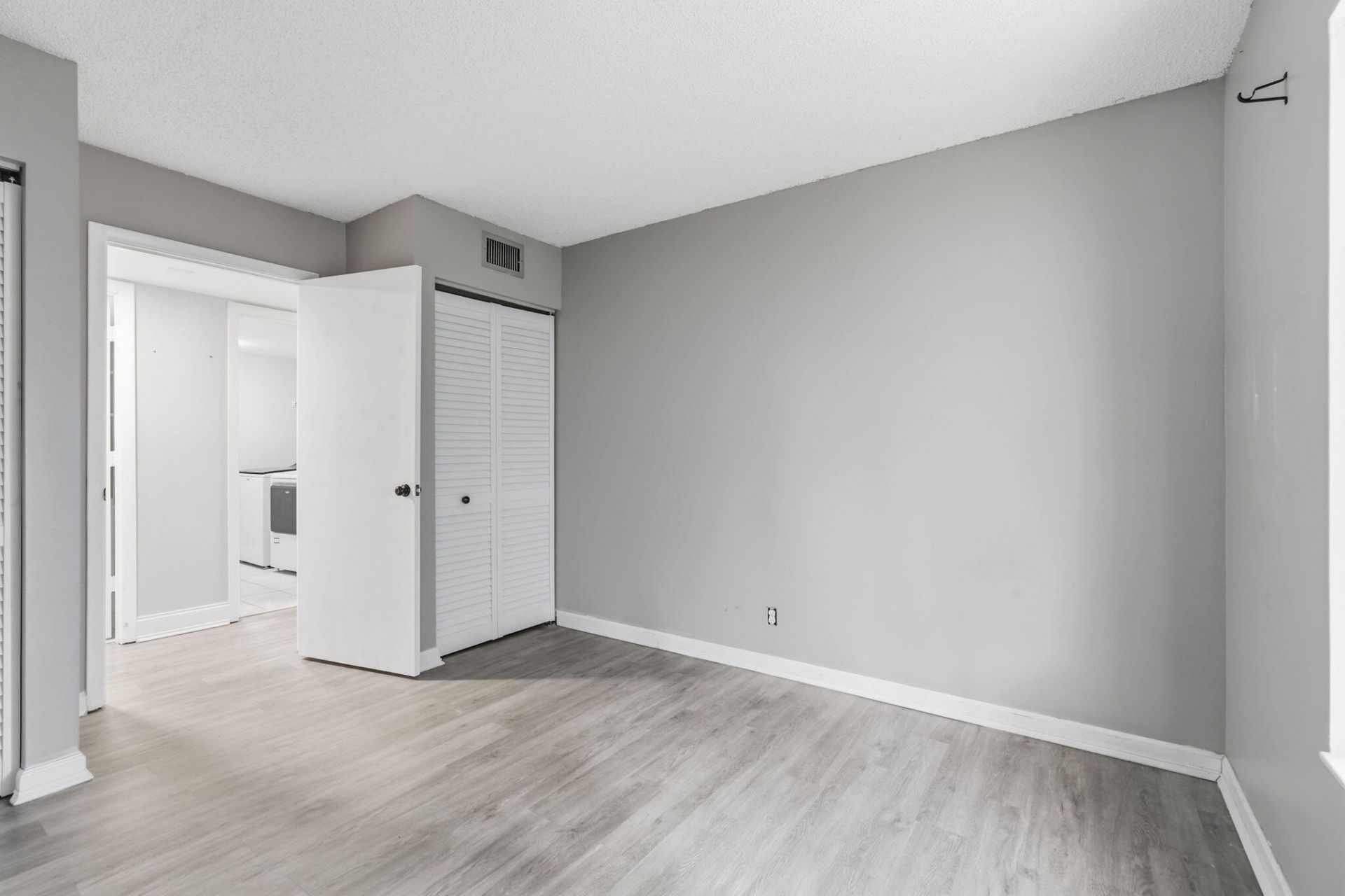 1104 Green Pine Boulevard, Unit G1, West Palm Beach, FL 33409 Photo