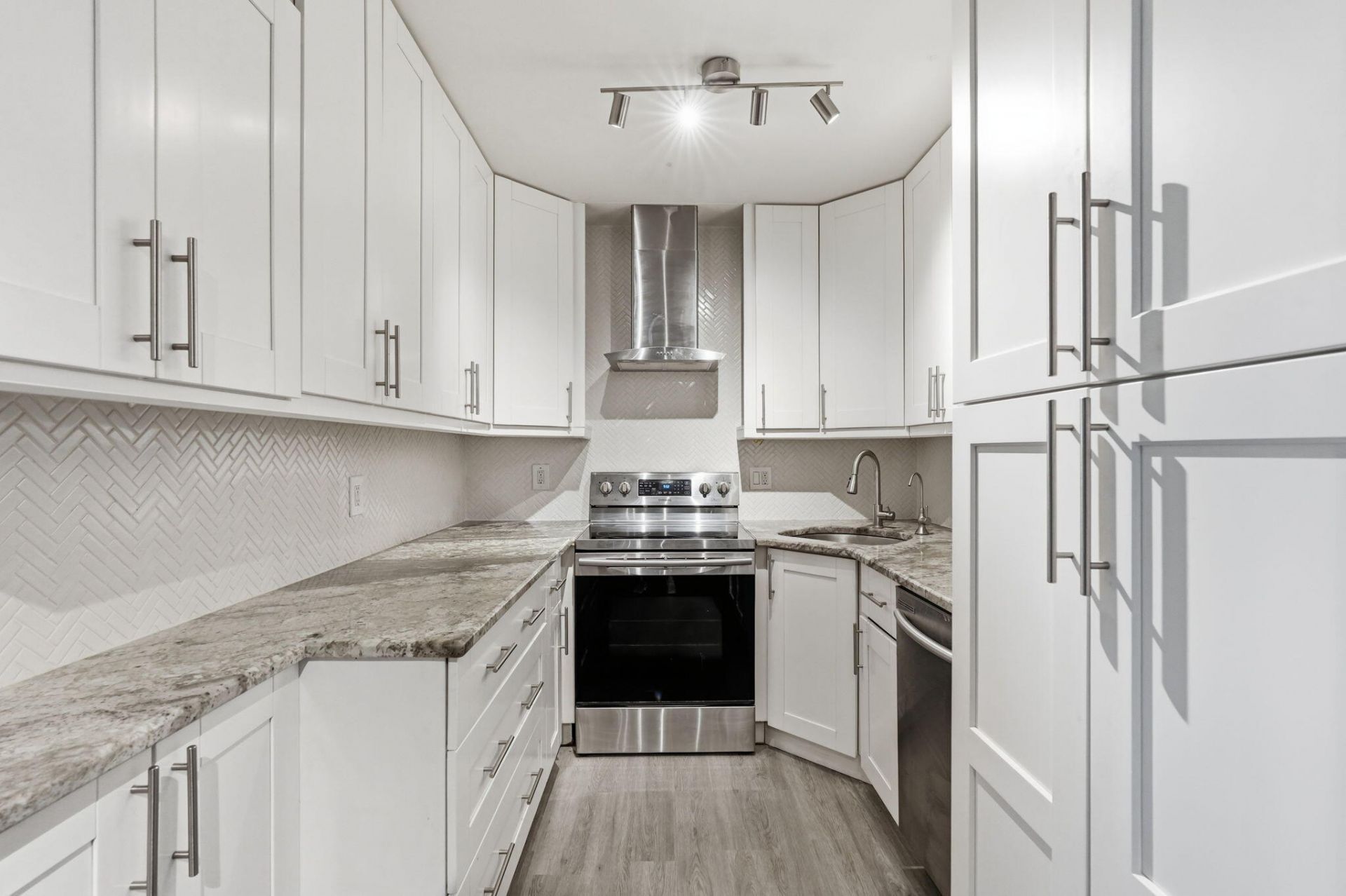 1104 Green Pine Boulevard, Unit G1, West Palm Beach, FL 33409 Photo