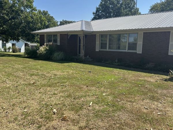 16572 Highway 211 , Trimble, TN 38259