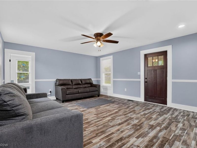 371 E Jefferson Street, Jefferson, OH 44047 Photo 7