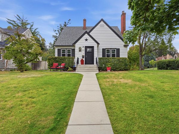 2821 S Monroe St, Spokane, WA 99203
