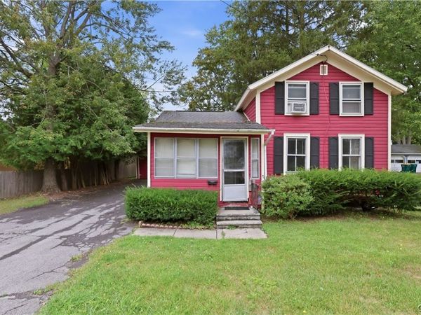 11 Spruce Street , Baldwinsville, NY 13027