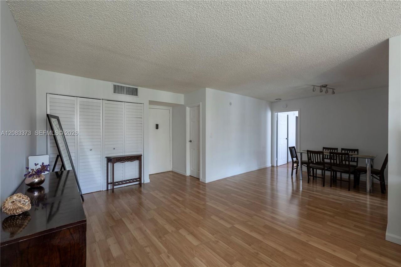 17011 N Bay Rd, Unit 716, Sunny Isles Beach, FL 33160 Photo