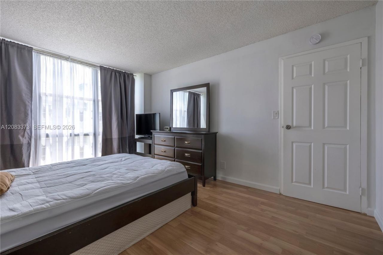 17011 N Bay Rd, Unit 716, Sunny Isles Beach, FL 33160 Photo