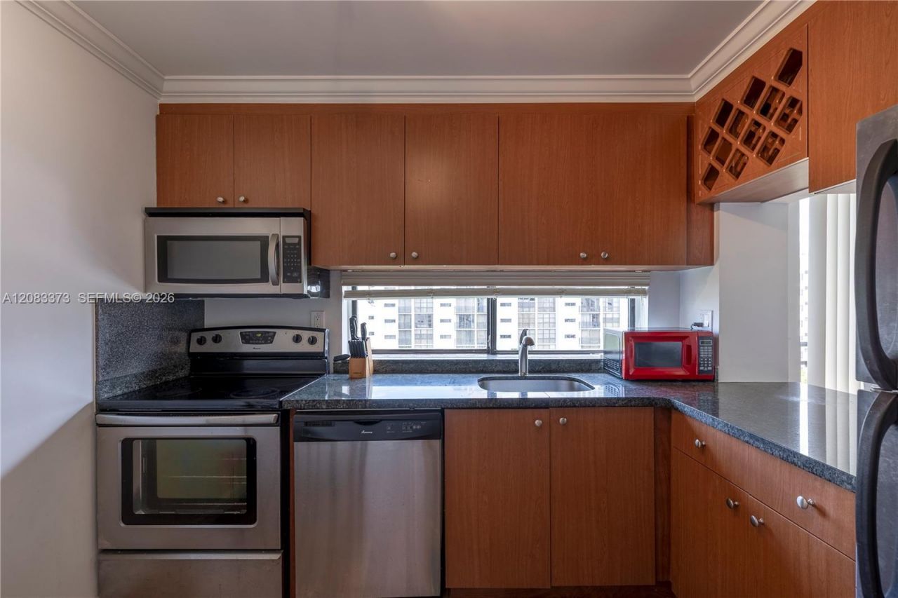 17011 N Bay Rd, Unit 716, Sunny Isles Beach, FL 33160 Photo