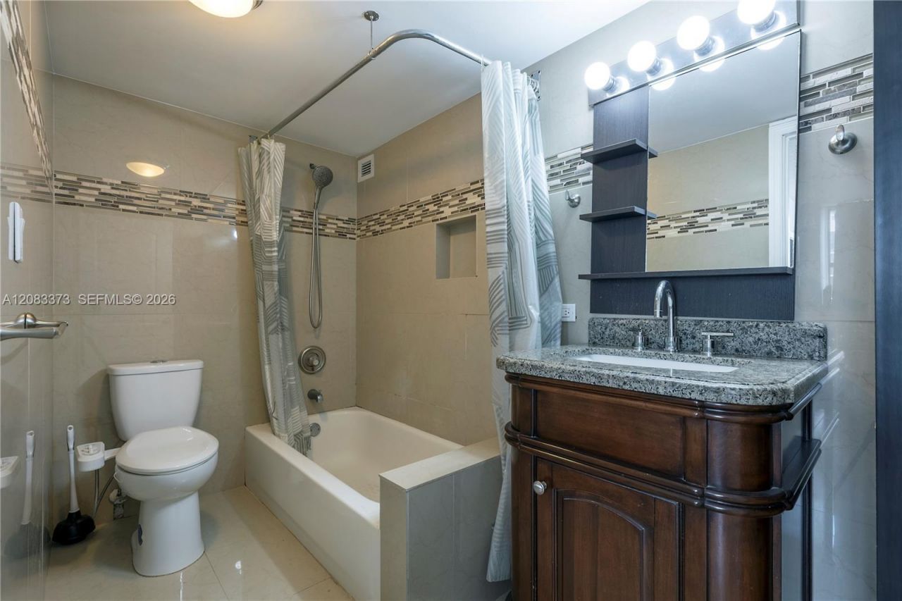 17011 N Bay Rd, Unit 716, Sunny Isles Beach, FL 33160 Photo