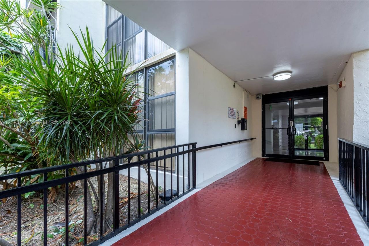 17011 N Bay Rd, Unit 716, Sunny Isles Beach, FL 33160 Photo