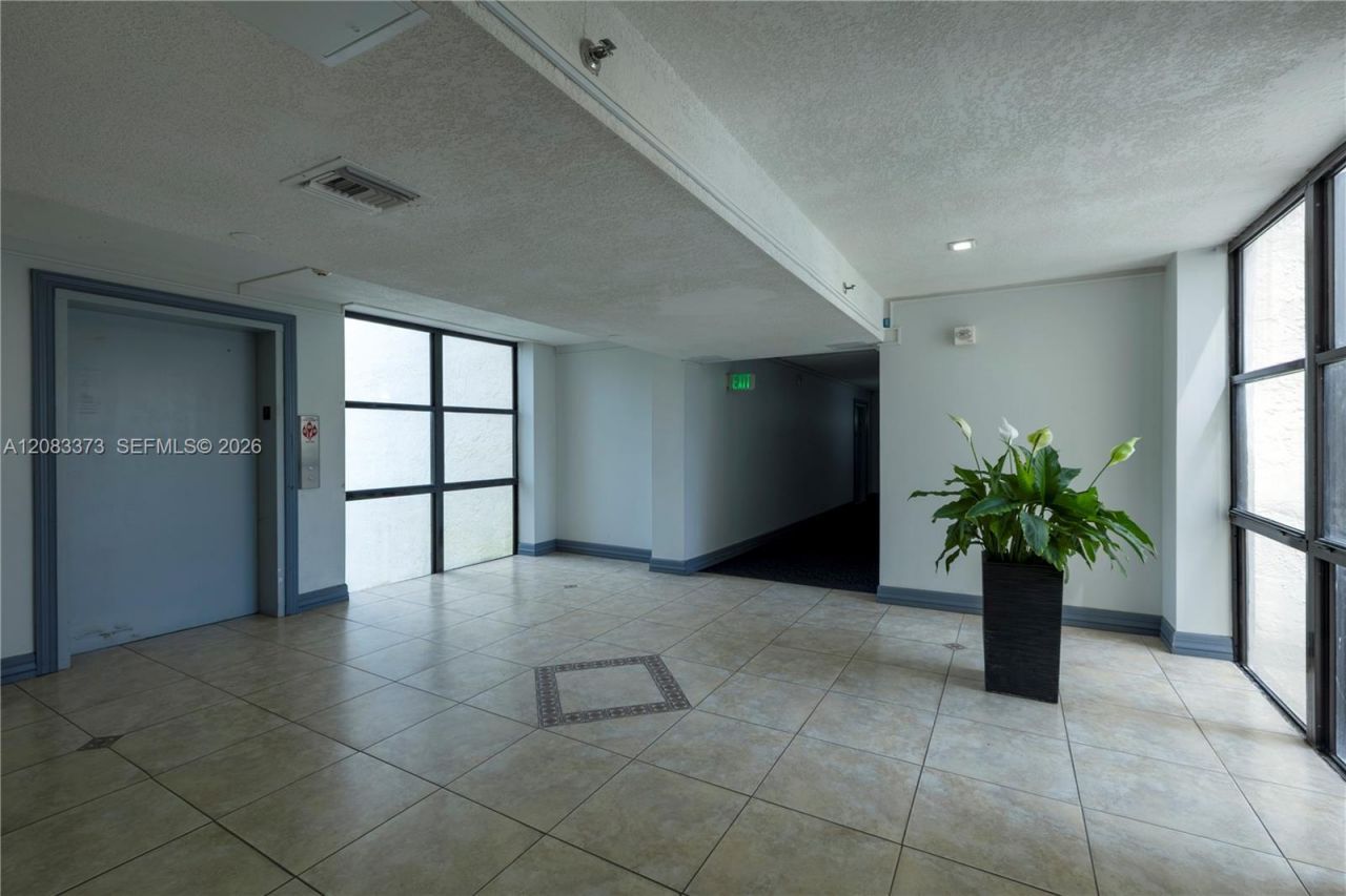 17011 N Bay Rd, Unit 716, Sunny Isles Beach, FL 33160 Photo