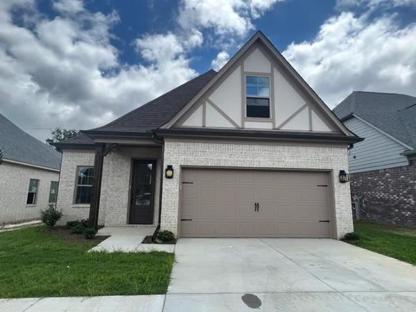 8373 EVERLY MEADOWS DR, Memphis, TN 38125