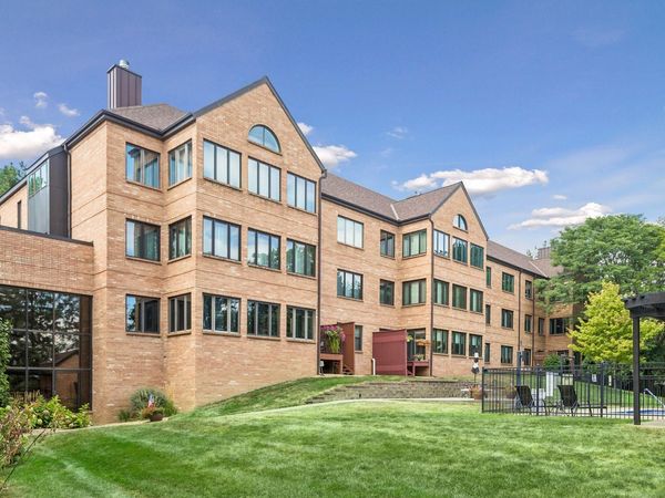 1830 Eagle Ridge Drive, Unit 2003, Mendota Heights, MN 55118