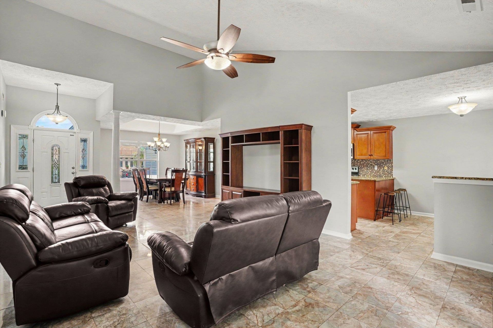 330 Pilothouse Dr. Photo 8