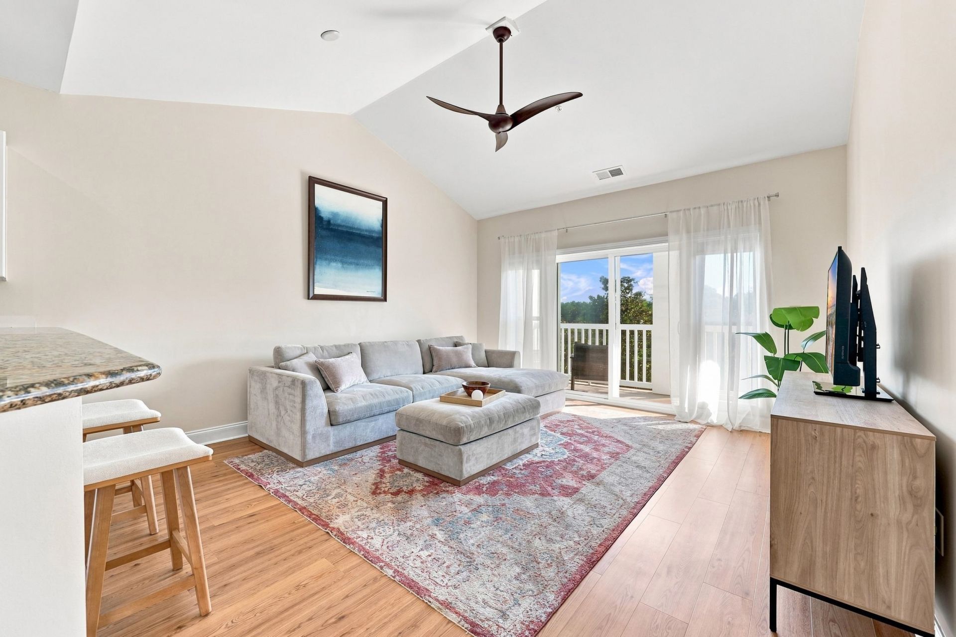 1017 World Tour Blvd. Photo 16