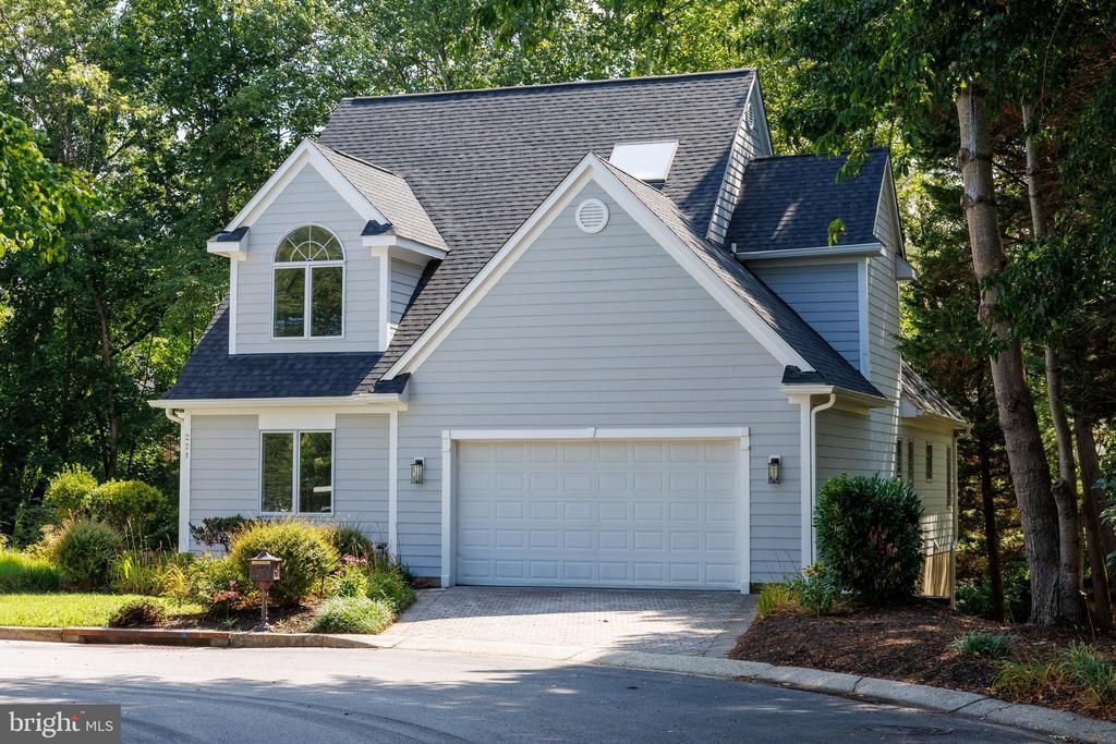 221 SPRING RACE COURT, ANNAPOLIS, MD 21401