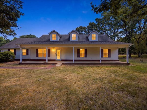 800 Linn, Hartshorne, OK 74547