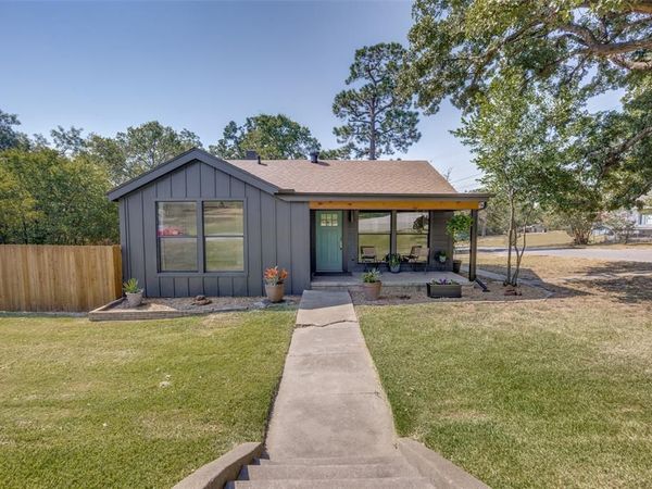1530 W Chestnut Street, Denison, TX 75020