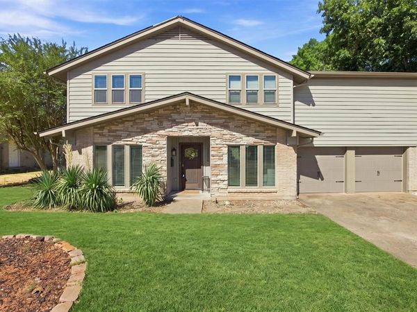 12235 Treeview Lane, Farmers Branch, TX 75234