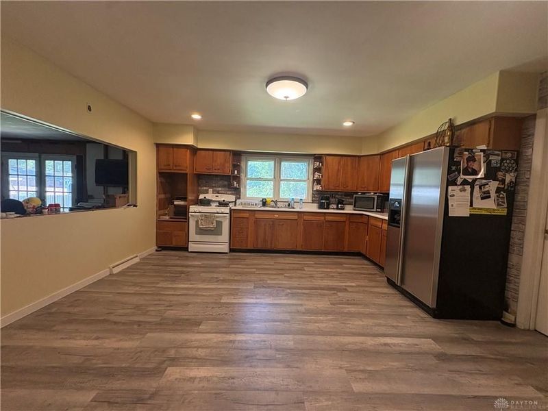 416 E Spring Street, Eaton, OH 45320 Photo 3