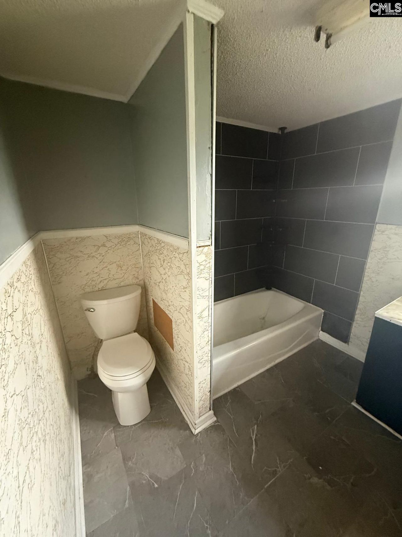 967 Boulevard Road  Photo 11