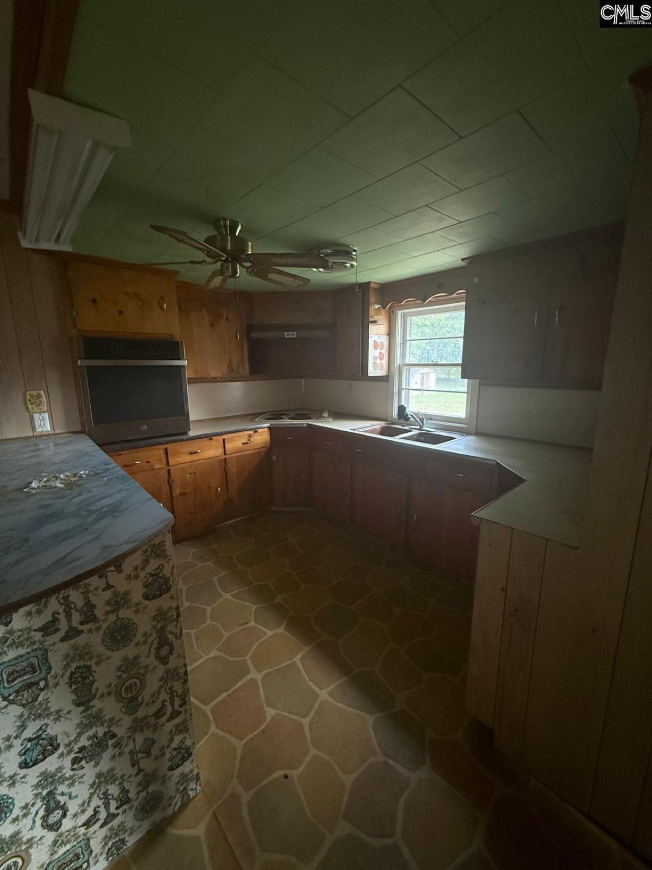 967 Boulevard Road  Photo 6