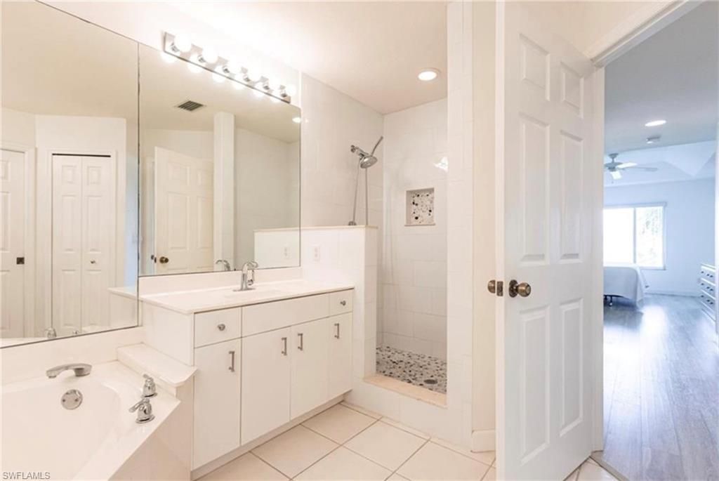 8451 Southbridge Dr, Unit 3, Estero, FL 33967 Photo