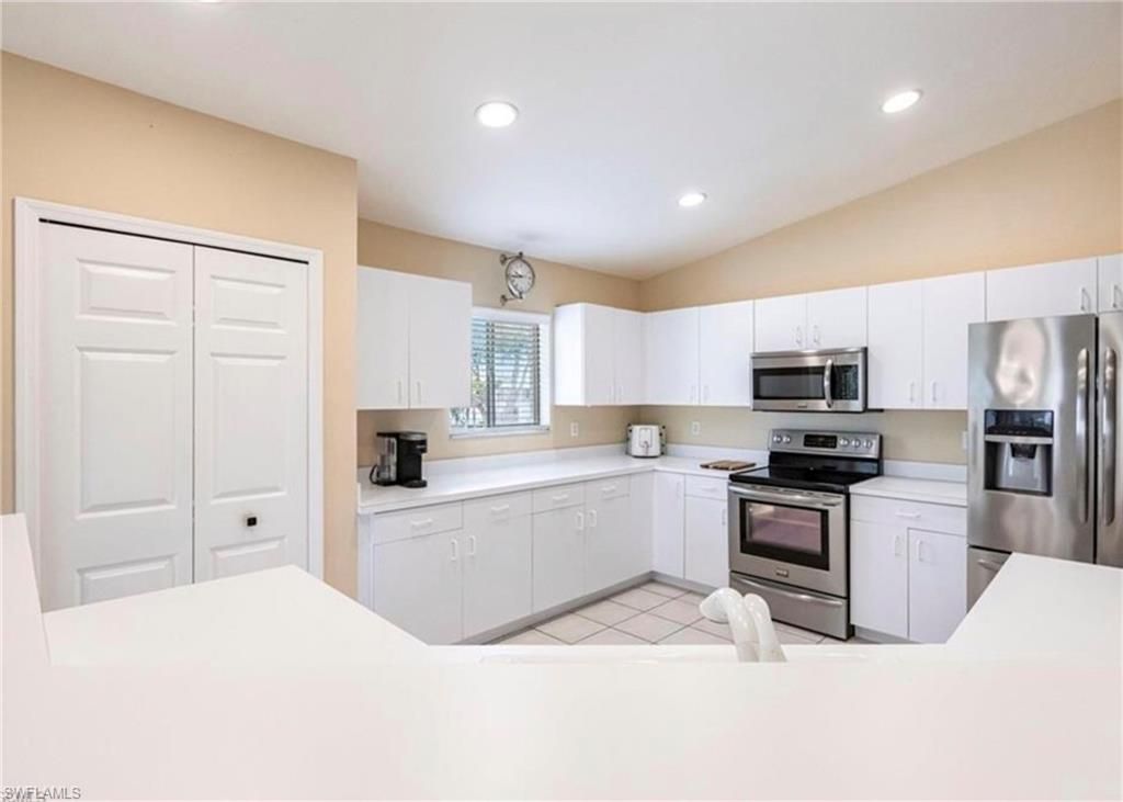 8451 Southbridge Dr, Unit 3, Estero, FL 33967 Photo