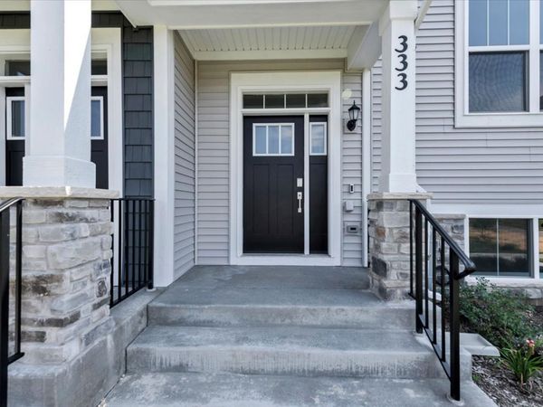 333 Settlers Place , West Dundee, IL 60118