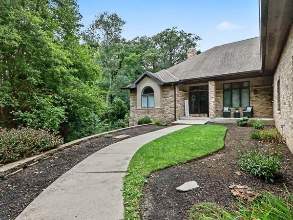 2900 Bridle Court , Lake Geneva, WI 53147