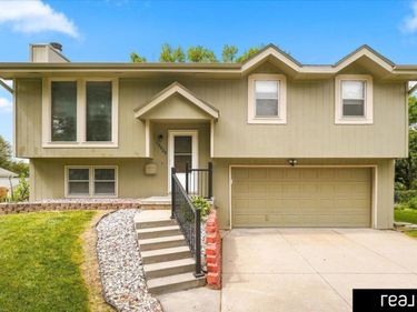 13925 Greenfield Road, Omaha, NE 68138