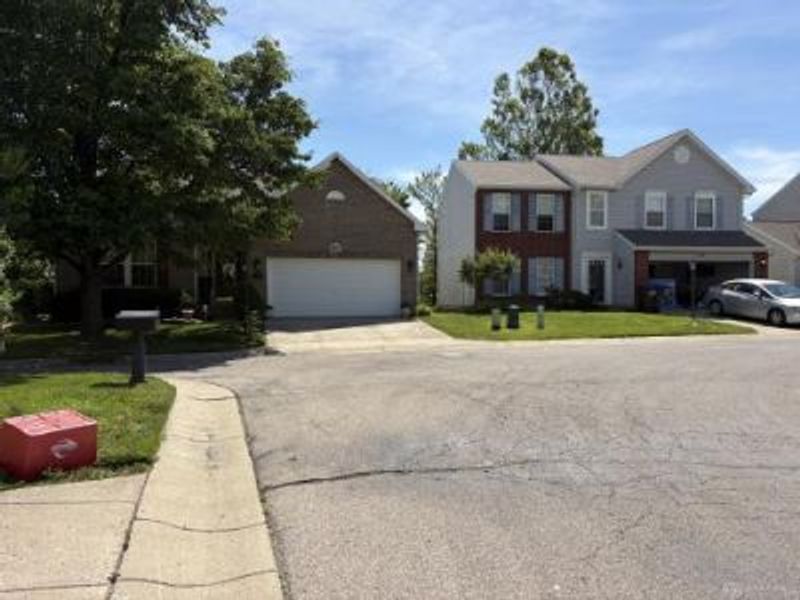 2562 King Arthur Way, Beavercreek, OH 45431 Photo 3