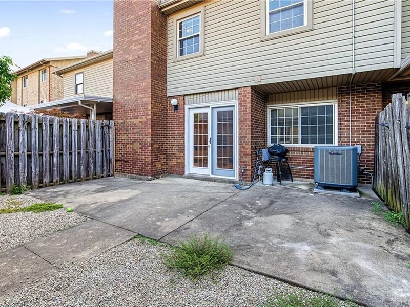 109 E Van Lake Drive, Vandalia, OH 45377 Photo 6