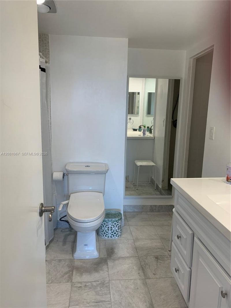 10101 E Bay Harbor Dr , Unit 401, Bay Harbor Islands, FL 33154 Photo