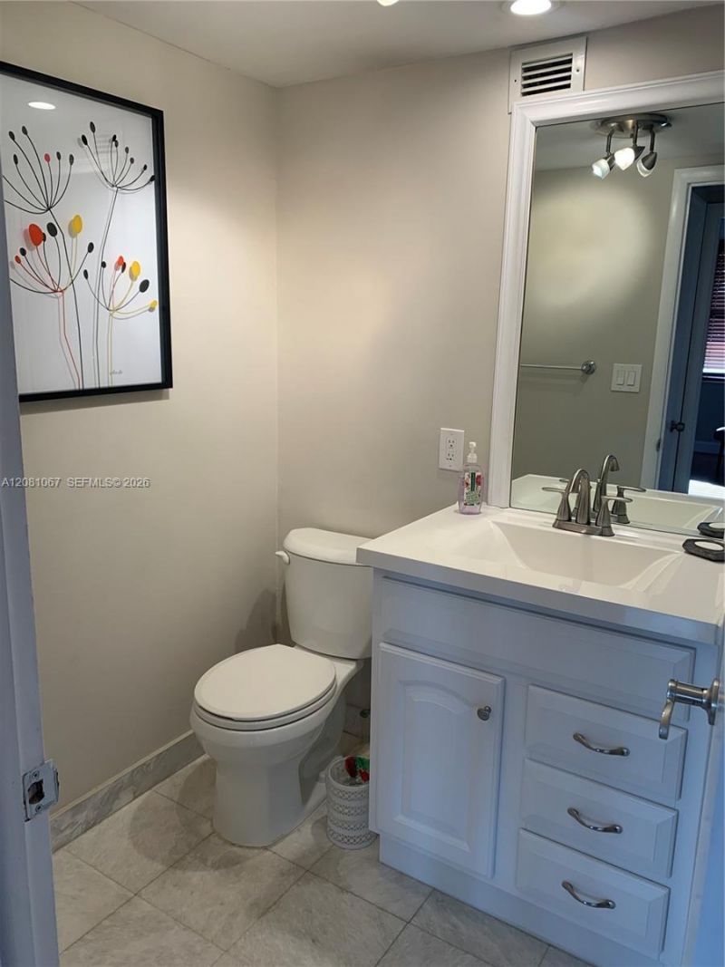 10101 E Bay Harbor Dr , Unit 401, Bay Harbor Islands, FL 33154 Photo