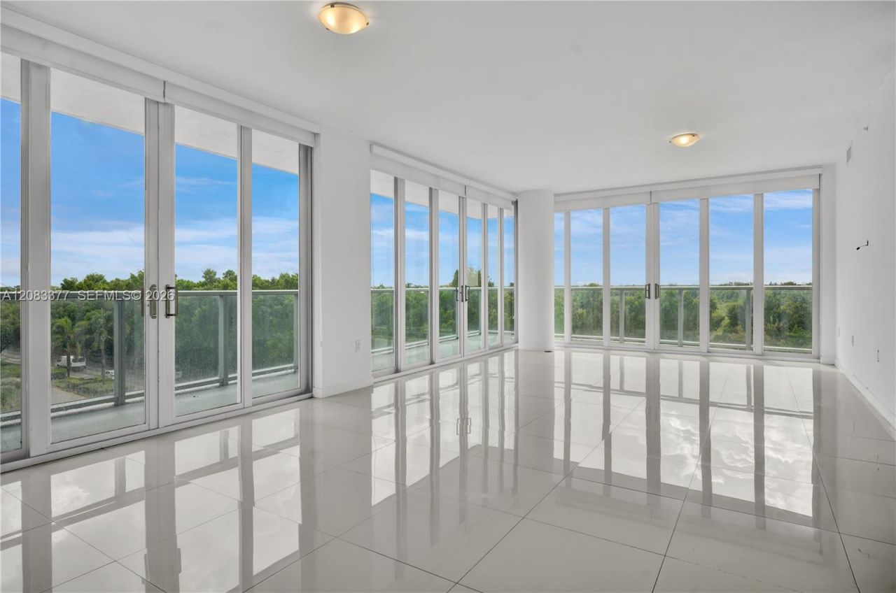 7825 NW 107th Ave, Unit 411, Doral, FL 33178 Photo