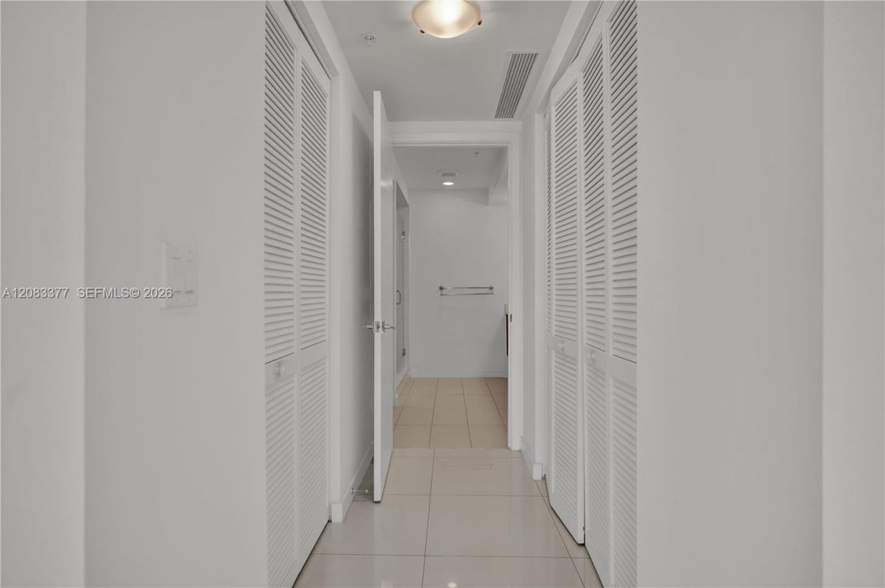 7825 NW 107th Ave, Unit 411, Doral, FL 33178 Photo