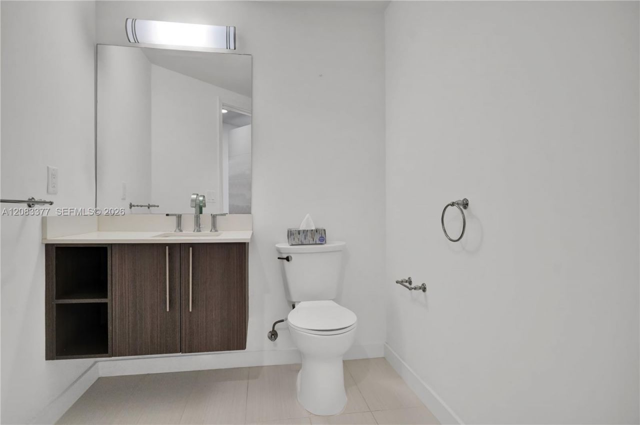 7825 NW 107th Ave, Unit 411, Doral, FL 33178 Photo