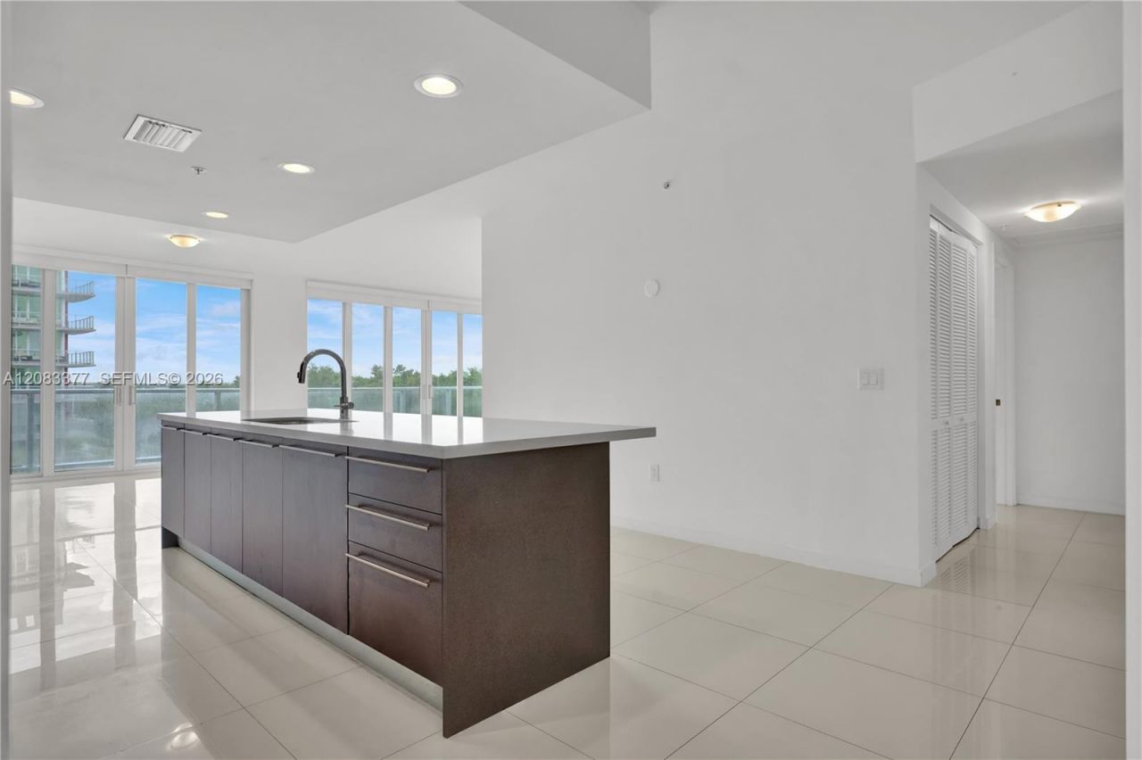7825 NW 107th Ave, Unit 411, Doral, FL 33178 Photo
