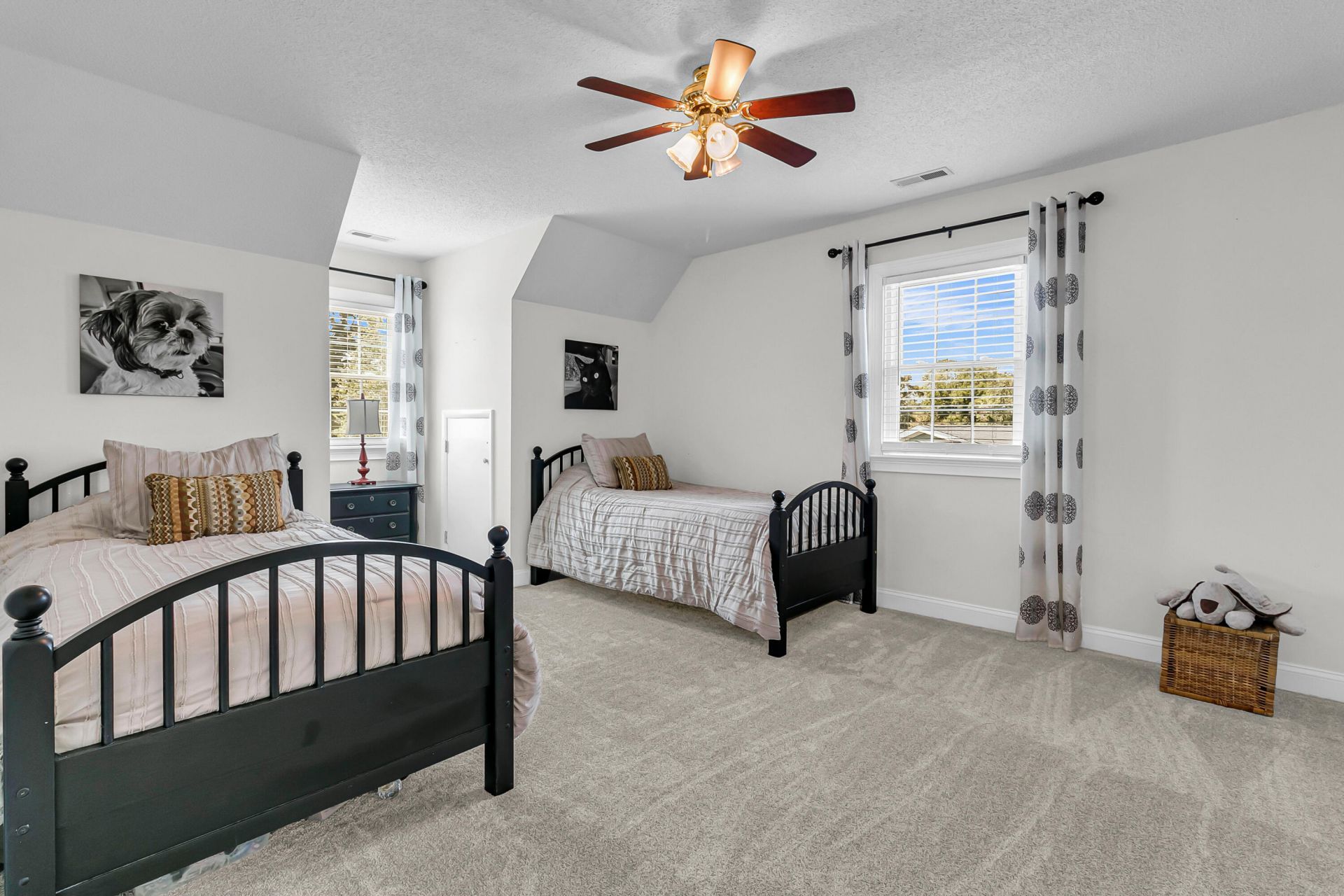 1232 Longpoint Road Photo 35