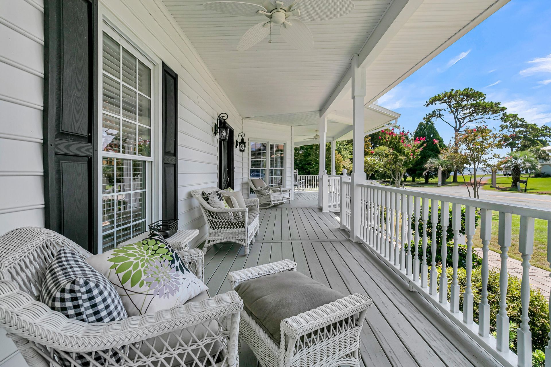 1232 Longpoint Road Photo 4