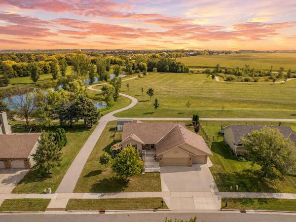 1905 Prairie Avenue SW, Faribault, MN 55021