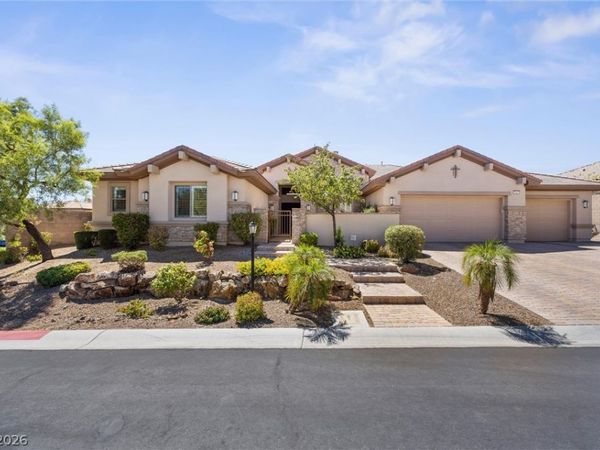 9843 Cathedral Pines Avenue , Las Vegas, NV 89149