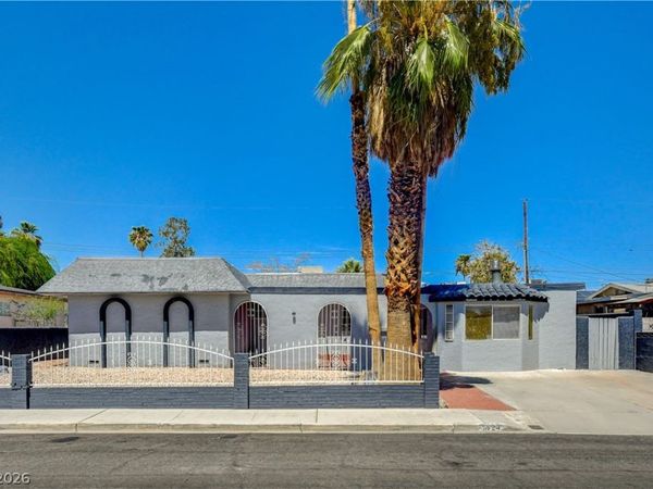 5724 Idle Avenue , Las Vegas, NV 89107